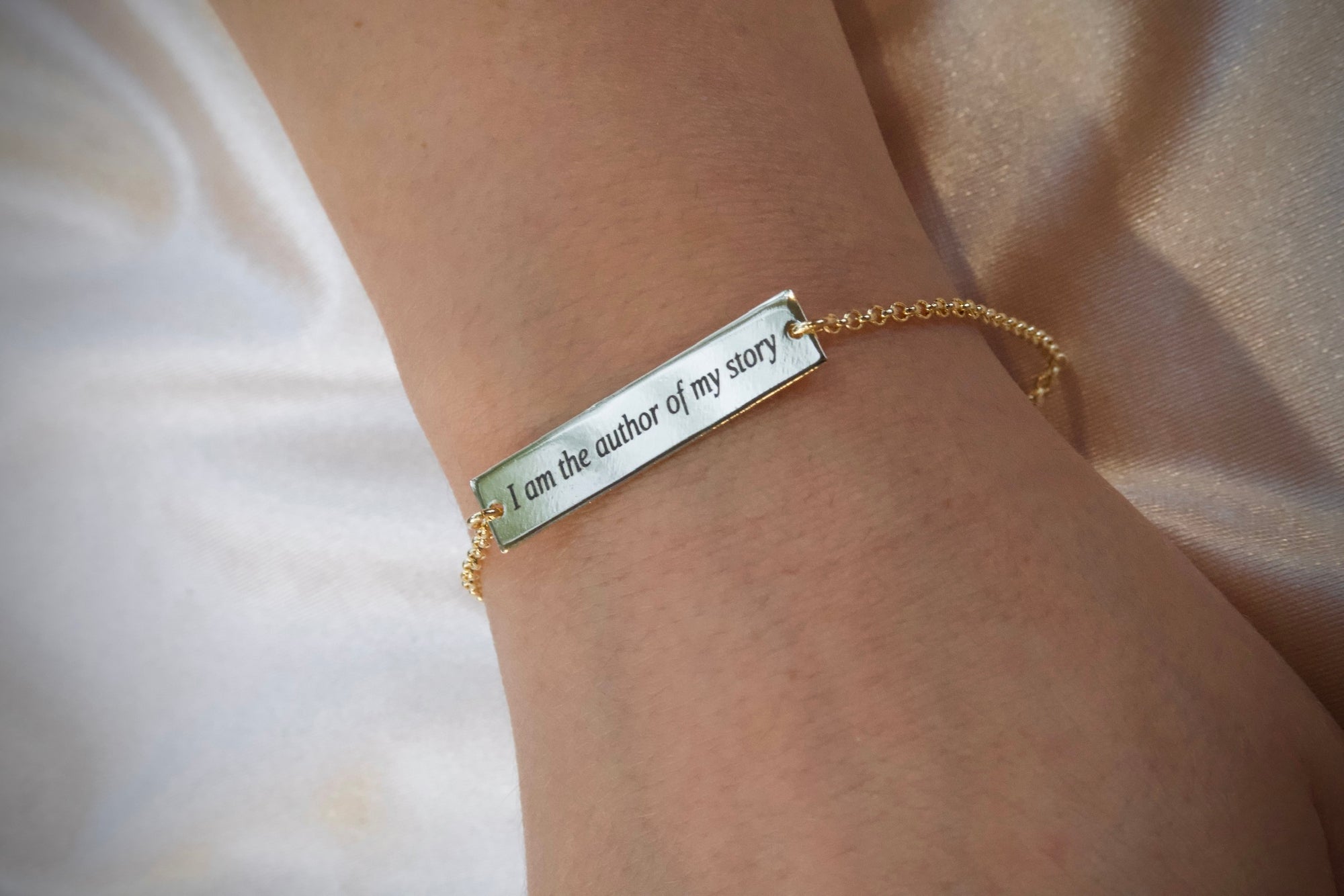 "I am the author of my story" - צמיד